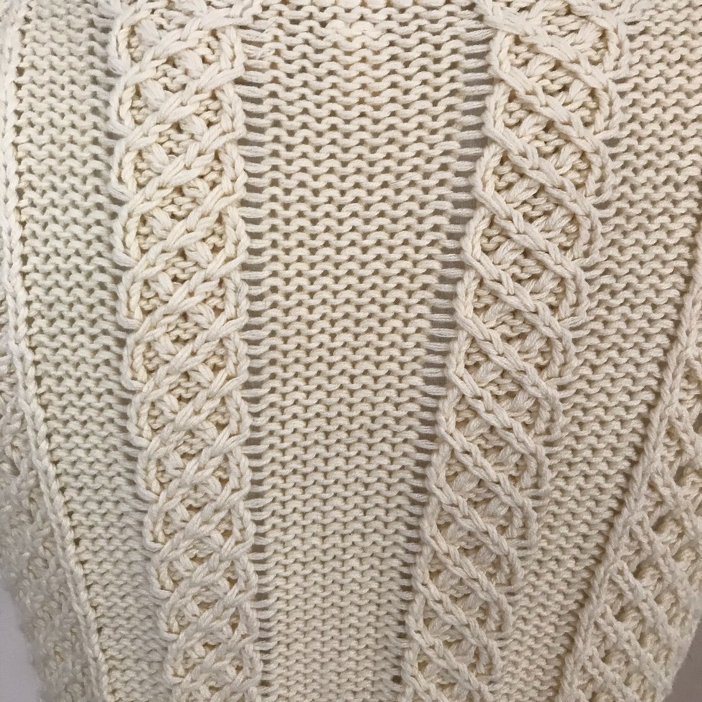 Anthropologie, Moth Chunky Knit Wrap - Picture 7 of 8
